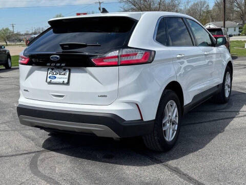2023 Ford Edge