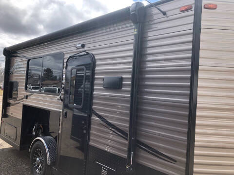 2022 Glacier 17’ RV EXPLORER