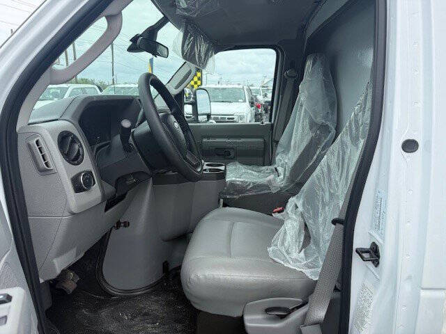 2027 Ford E-Series