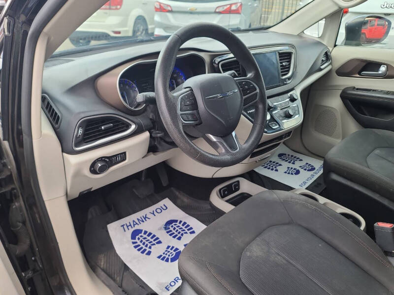 2017 Chrysler Pacifica Touring