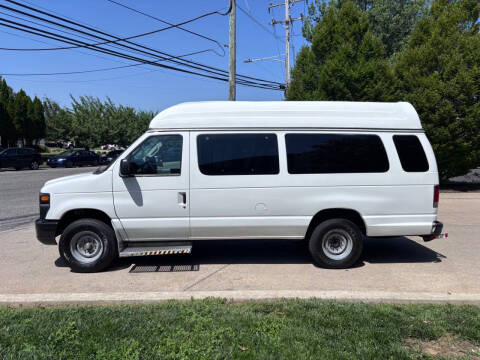 2011 Ford E-Series E-350 SD