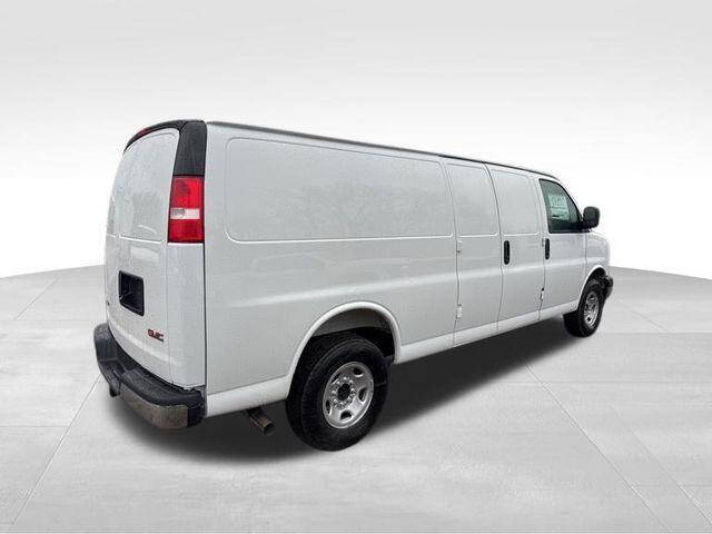 2026 GMC Savana 3500