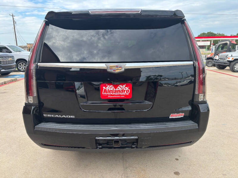 2019 Cadillac Escalade Luxury