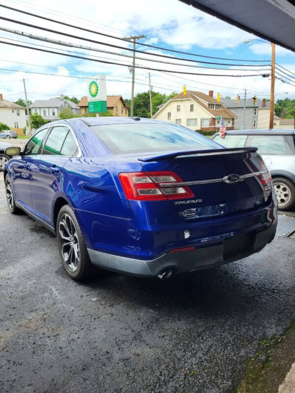 2013 Ford Taurus SHO