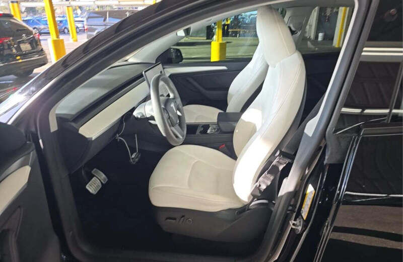 2023 Tesla Model Y Performance