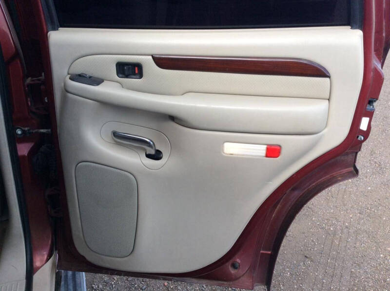 2003 Cadillac Escalade