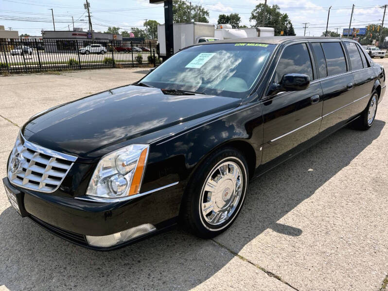 2010 Cadillac DTS Pro Coachbuilder Limo