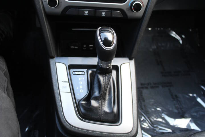 2018 Hyundai Elantra