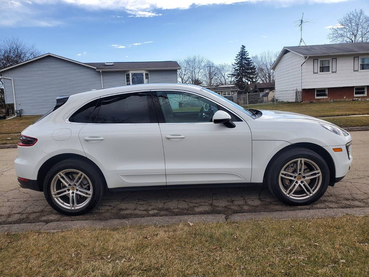 2018 Porsche Macan for sale at MAYA WHOLESALE INC in Addison, IL