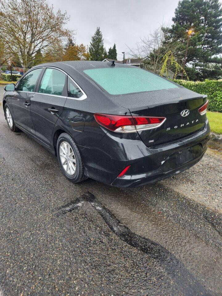 2018 Hyundai SONATA for sale at BENCHMARK AUTO SALES in Parkland, WA