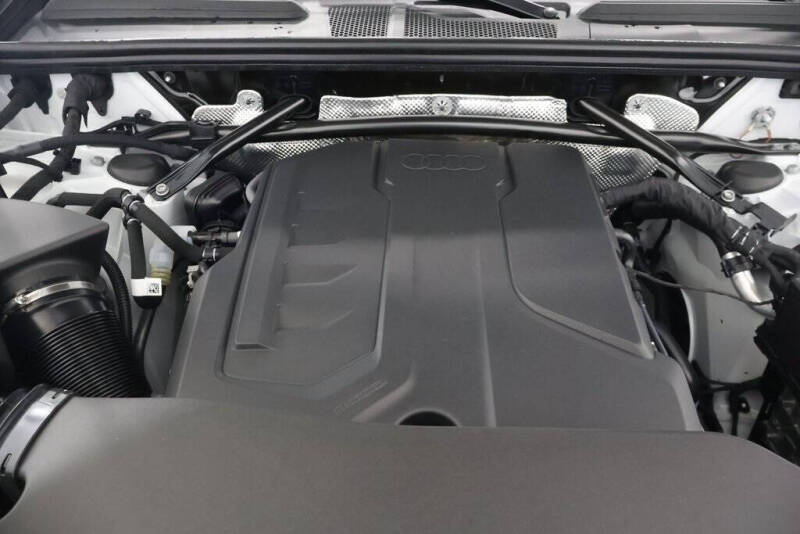 2025 Audi Q5 quattro Premium Plus TFSI