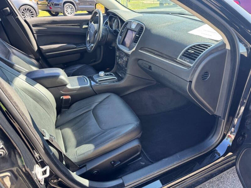 2018 Chrysler 300 Touring