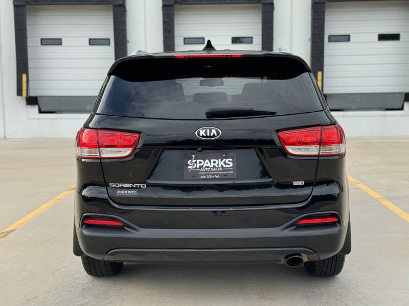 2016 Kia Sorento LX