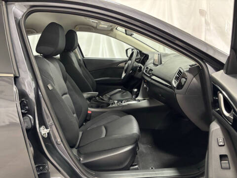 2014 Mazda MAZDA3 i Touring