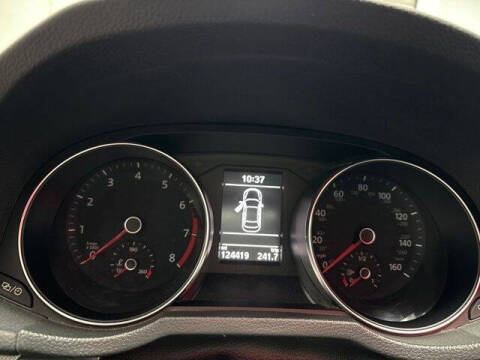 2016 Volkswagen Passat 1.8T SEL Premium