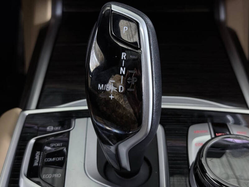 2022 BMW 7 Series 750i xDrive