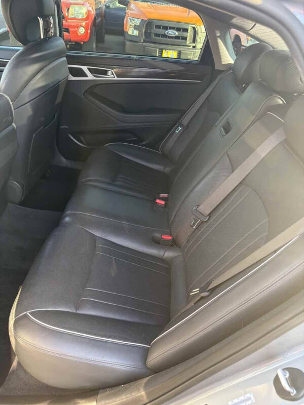 2015 Hyundai Genesis