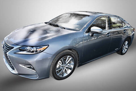 2017 Lexus ES 300h