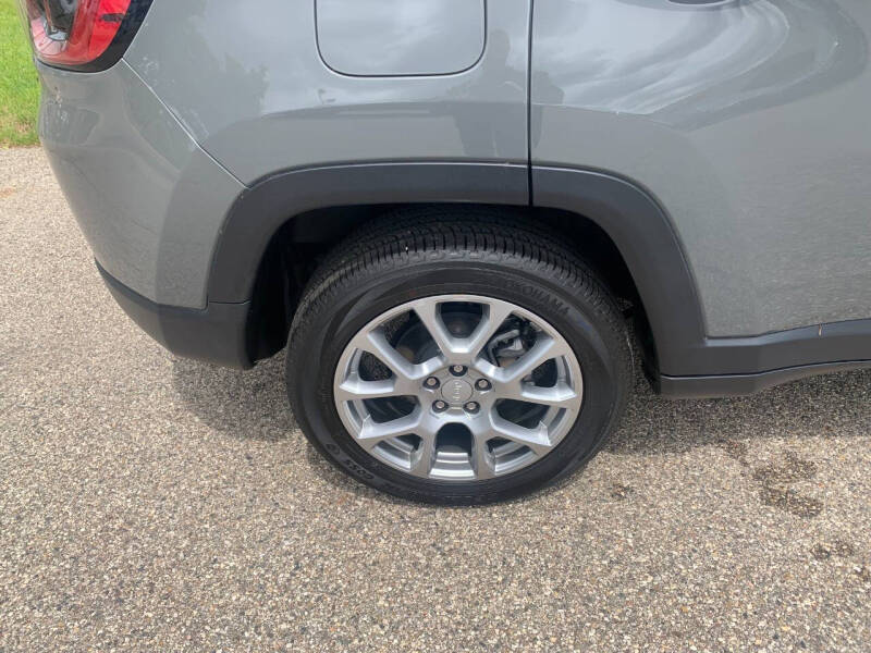 2023 Jeep Compass Latitude Lux