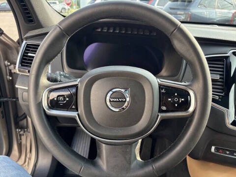 2024 Volvo XC90 Recharge T8 Ultimate Bright Theme 7P