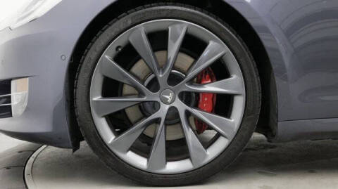 2020 Tesla Model S Performance