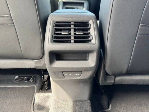 2025 Volkswagen Tiguan SE 4Motion