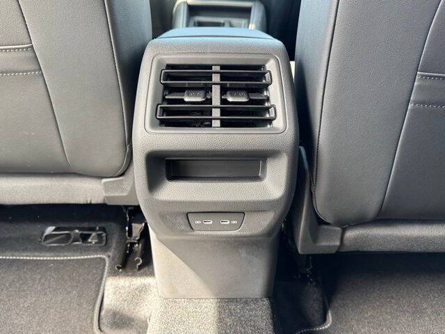 2025 Volkswagen Tiguan SE 4Motion