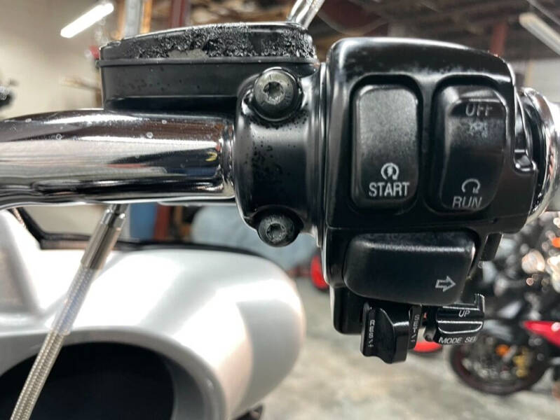 2012 Harley-Davidson FLHTK Ultra Limited