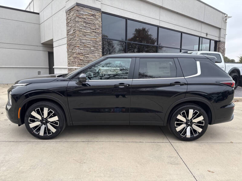 2026 Mitsubishi Outlander SE