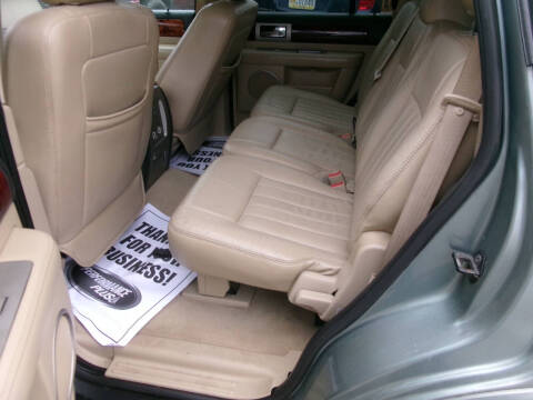 2005 Lincoln Navigator Luxury