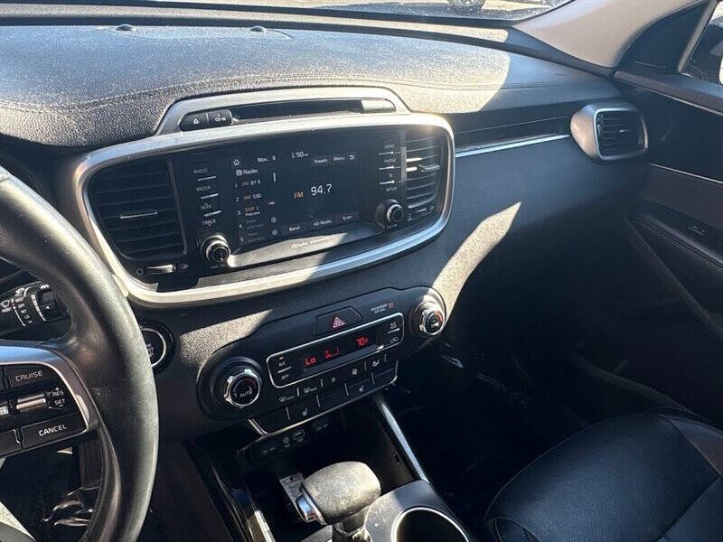 2019 Kia Sorento EX V6