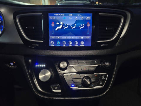 2020 Chrysler Pacifica Touring