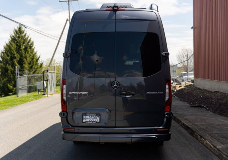 2022 Mercedes-Benz Sprinter Cargo Van Base photo 6