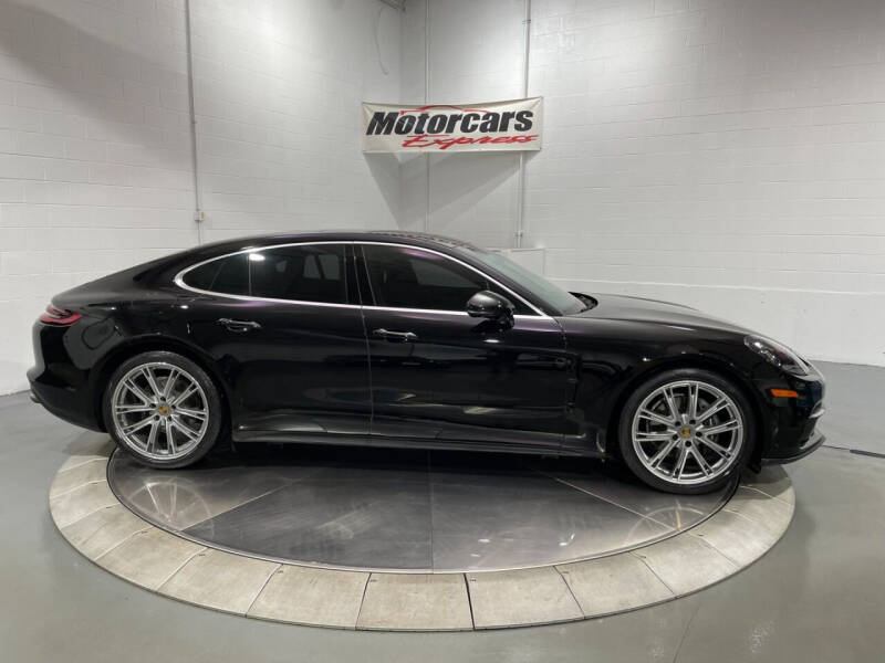2018 Porsche Panamera 4