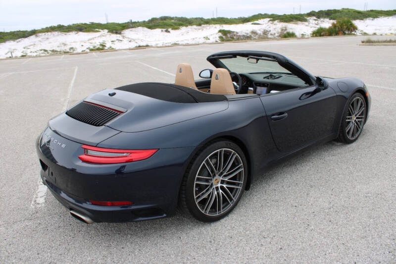 2018 Porsche 911 Carrera