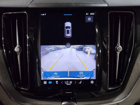 2023 Volvo XC60 Recharge T8 Plus Bright Theme