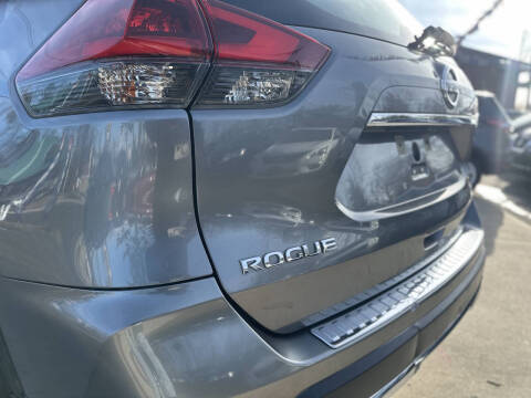 2018 Nissan Rogue S