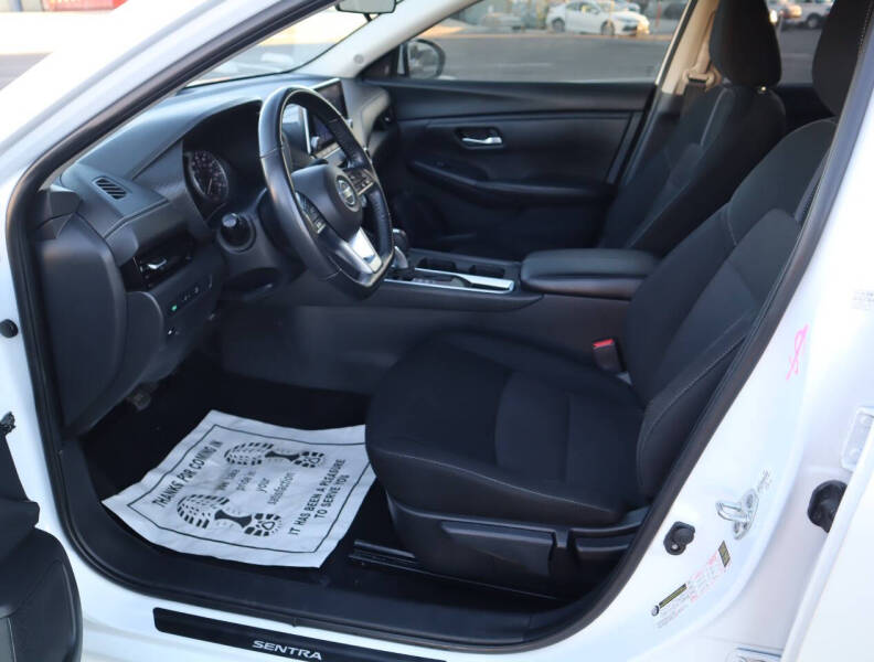 2023 Nissan Sentra SV