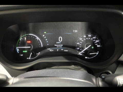 2025 Toyota Sienna LE 8-Passenger