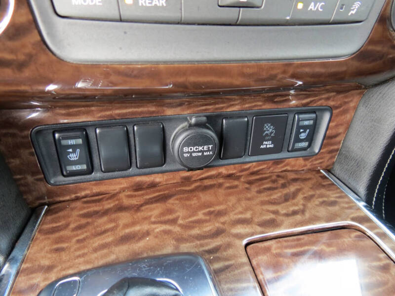 2017 Nissan Armada
