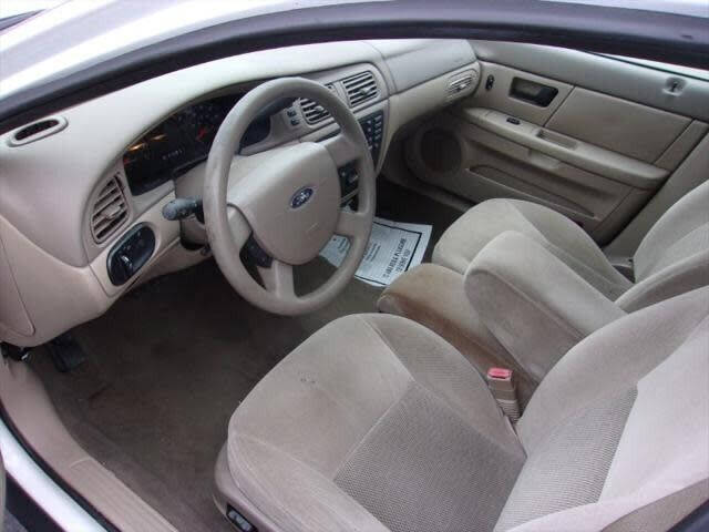 2005 Ford Taurus SE