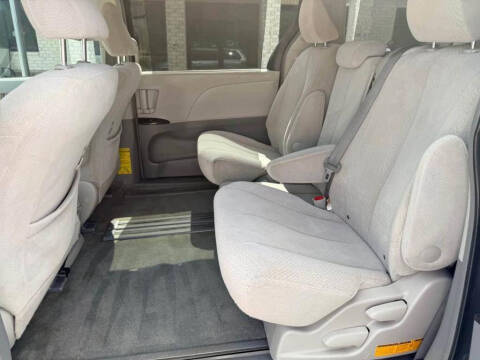 2011 Toyota Sienna