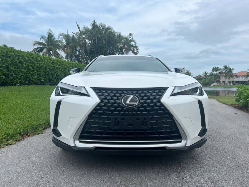 2019 Lexus UX null photo 6