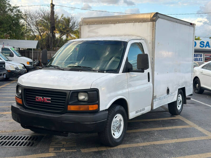 2004 GMC Savana for sale at KD's Auto Sales in Pompano Beach FL