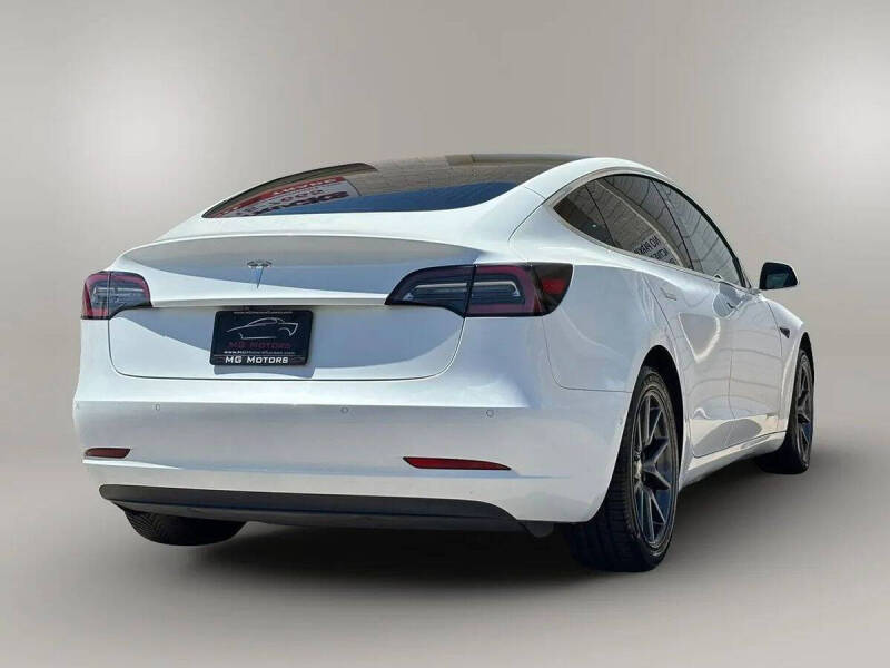 2019 Tesla Model 3 Standard Range Plus
