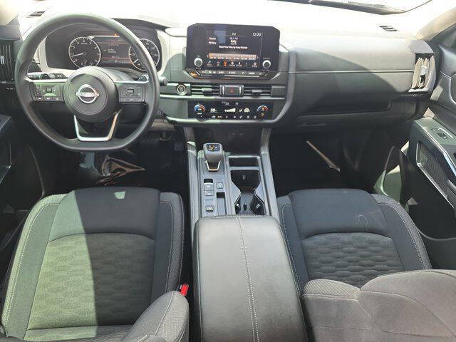 2024 Nissan Pathfinder S