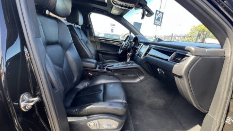 2016 Porsche Macan S
