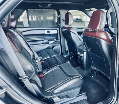 2020 Ford Explorer Platinum