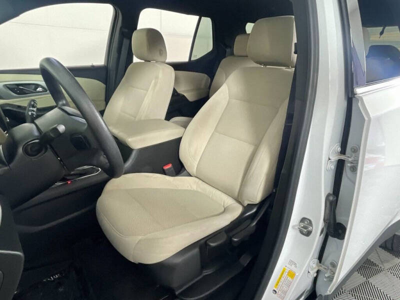 2022 Chevrolet Traverse LS