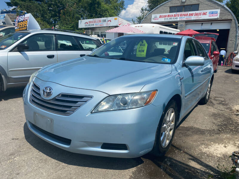2009 Toyota Camry Hybrid for sale at Drive Deleon in Yonkers NY